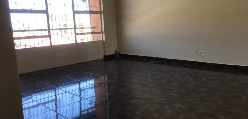 2 bedroom Flat in Maraisburg (Roodepoort)