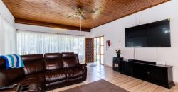 House for sale in Symhurst