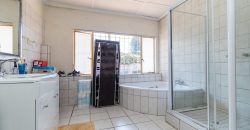 House for sale in Symhurst