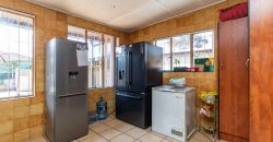 House for sale in Symhurst